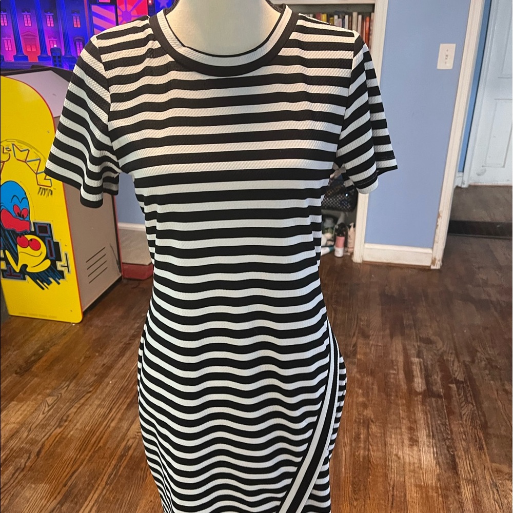 Ezra large black and white stripped dress